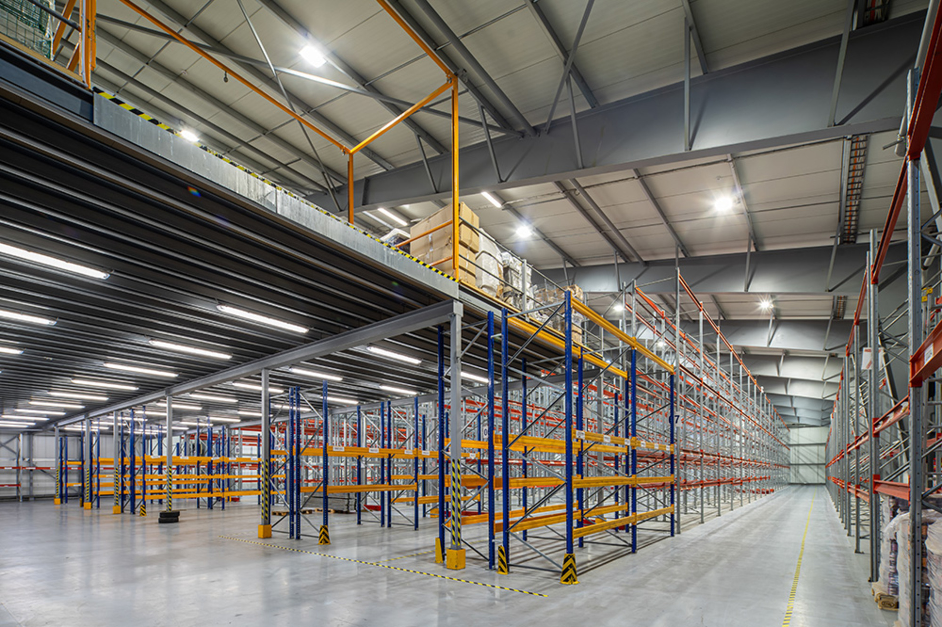 Industrie & Gewerbe bei Elektro Engelhardt GmbH & Co. KG in Röttingen